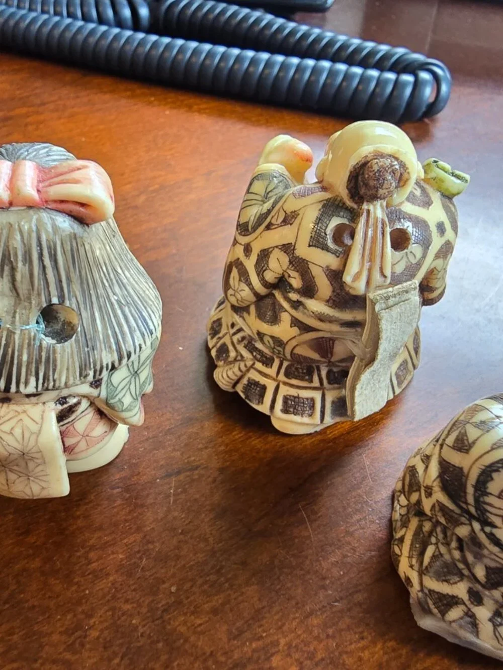 Set of 5 Vintage-Style Asian Decorative Figurines - Intricate Etched Design